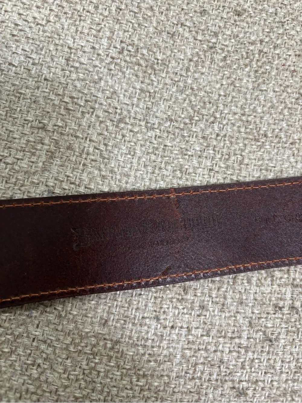 Banana Republic Embossed Leather Belt in Chestnut Brown made in Italy
